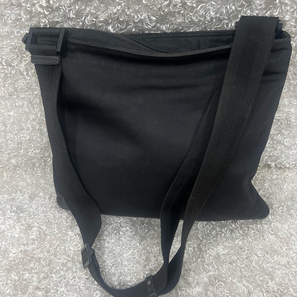 GUCCI Nylon Web Accent Interlocking GG Logo Messenger Bag - Picture 5 of 14